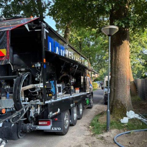 electric screed machine